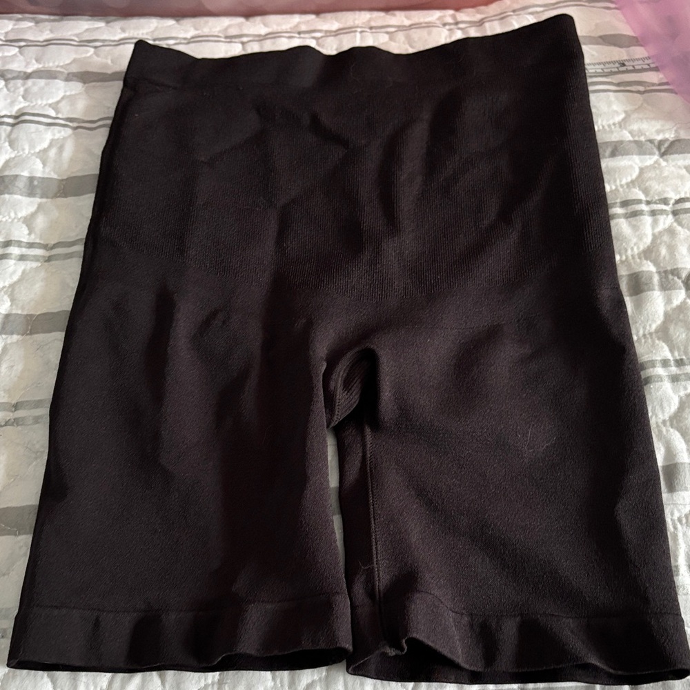 Women's Black shapewear,never worn but has been laundered!